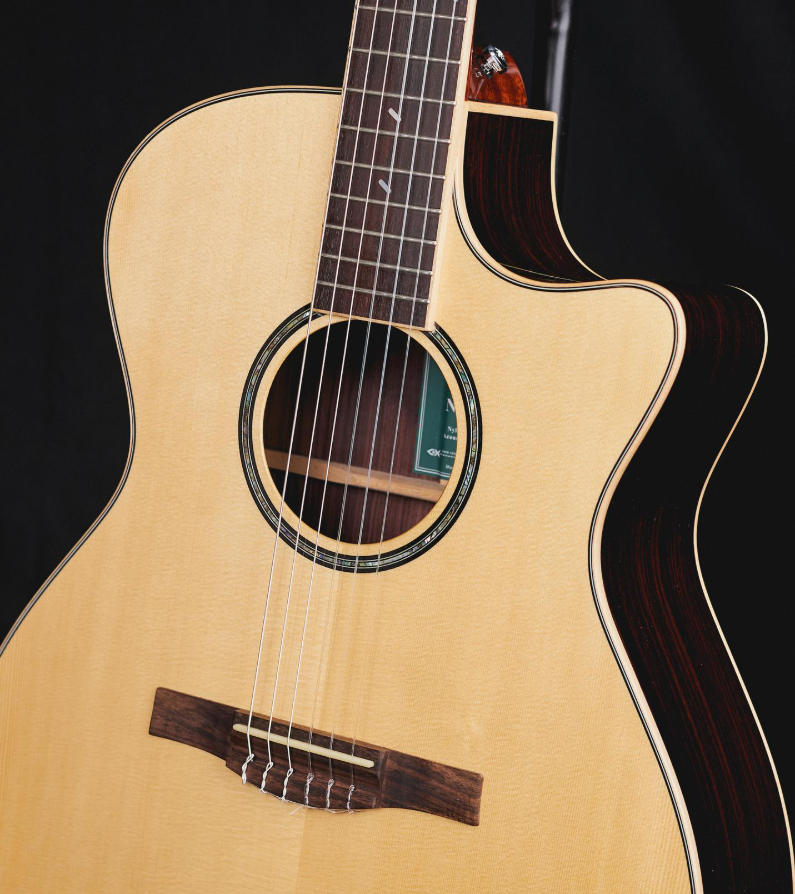 消失的边界感：四款热门跨界尼龙吉他深度横评，谁才是现代演奏者的“指尖温柔”？