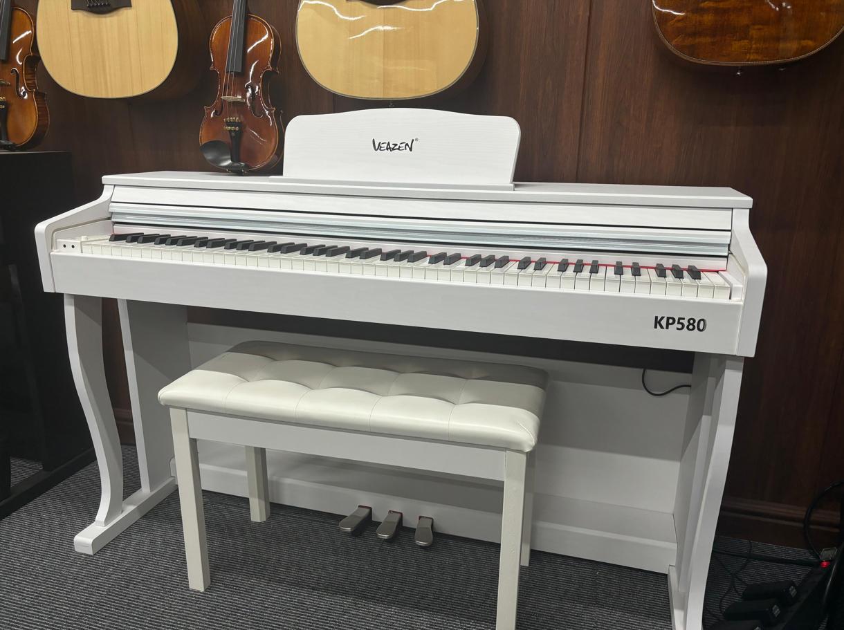 触碰灵魂的重力：五款热门电钢琴深度横评，谁才是入门和进阶之路的“真命天子”？