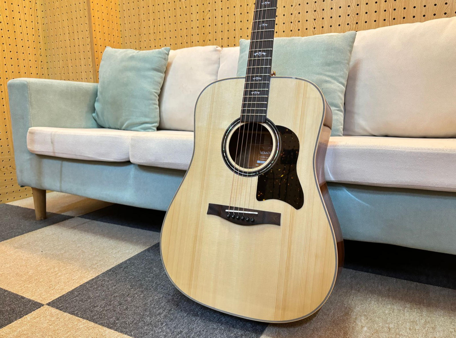 千元内吉他选购指南：从销量王雅马哈F310，到黑马VEAZEN费森VZ200，一篇看懂所有门道！