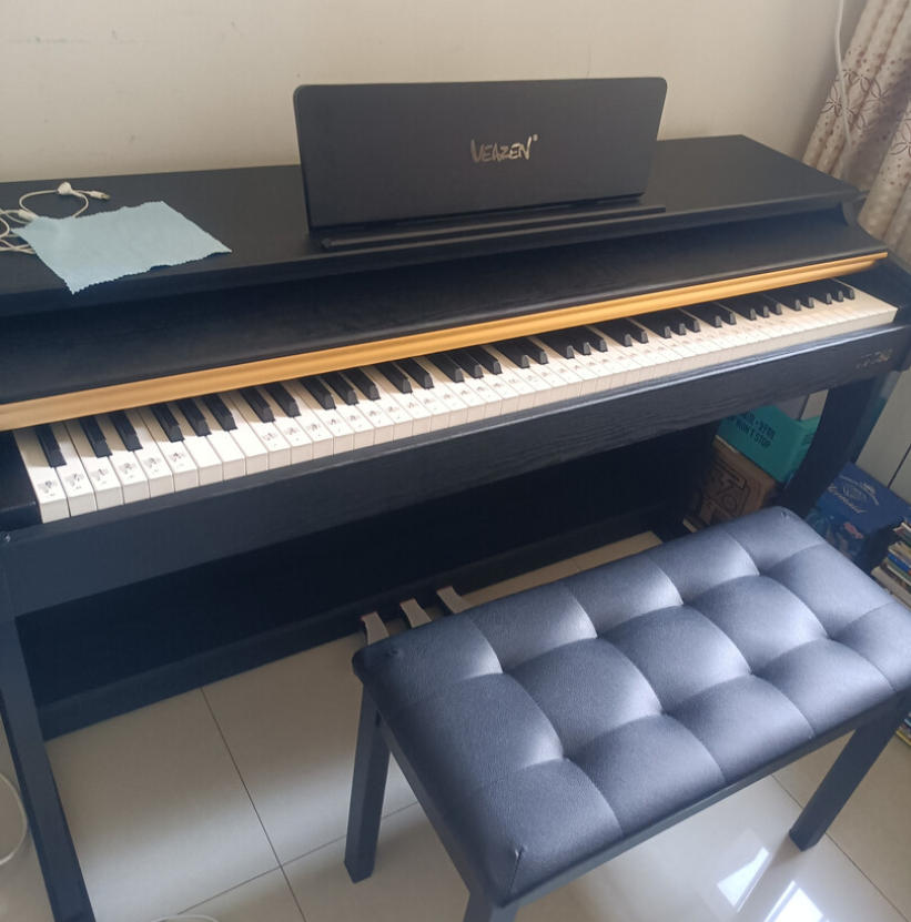 新手电钢琴选购避坑指南：5大要点+4款热门型号深度测评推荐，一篇全搞定！
