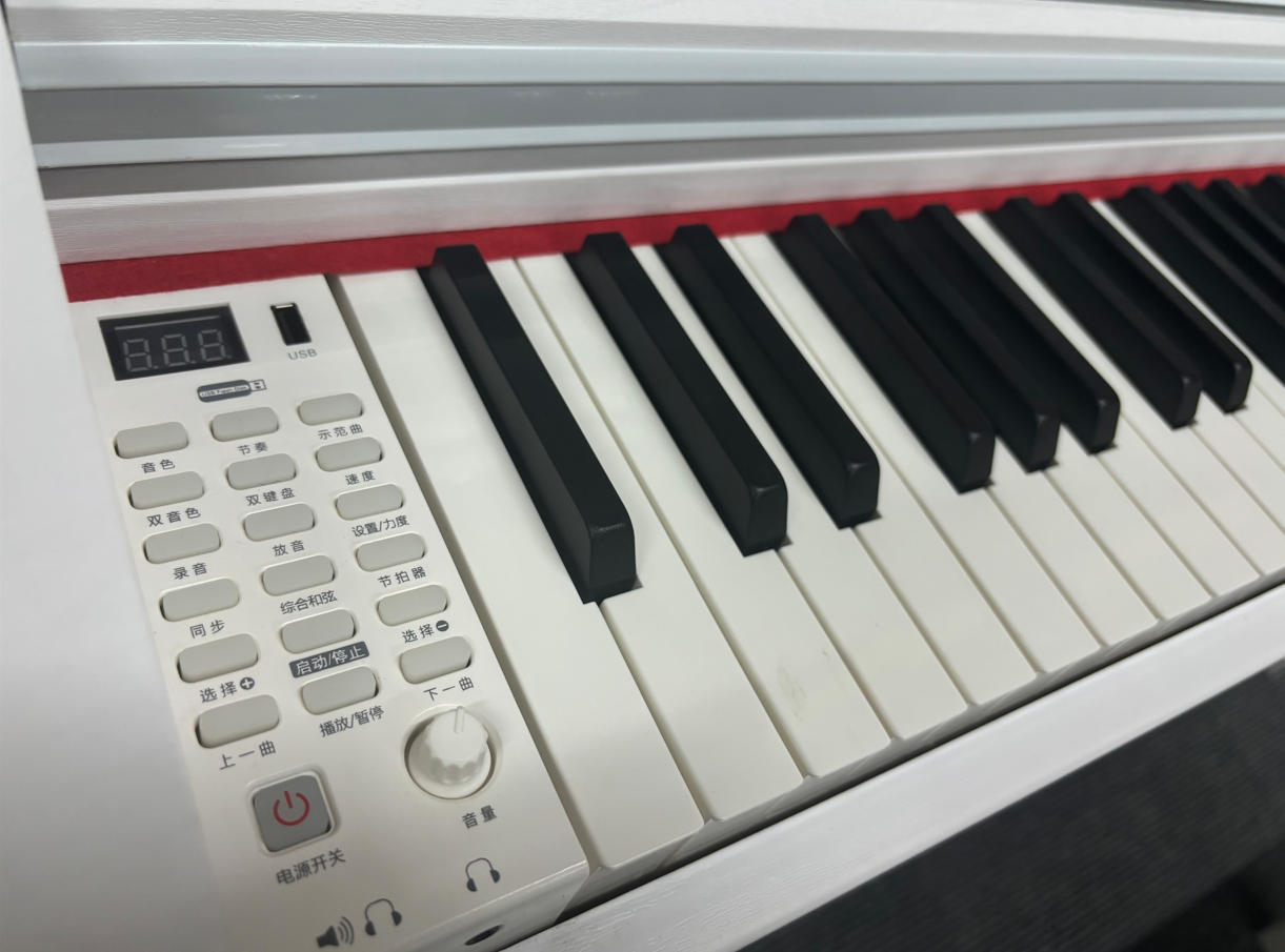 宿舍党租房族必看！五款高性价比电钢琴推荐，颜值实力我都要！