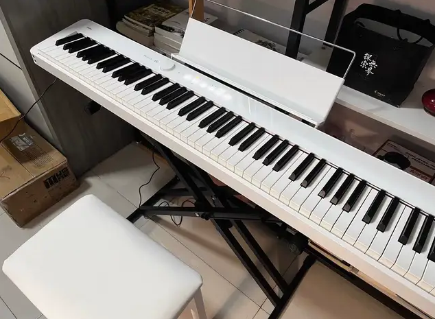 2026适合普通家庭的平价电钢琴红黑榜，电钢琴水深无质保翻车避坑