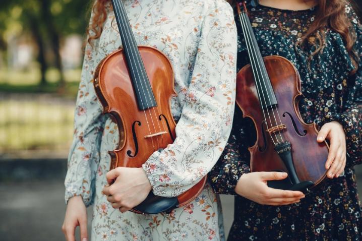 避坑不踩智商税｜6款初学者小提琴实测，500-4000元，音色与性价比双在线！