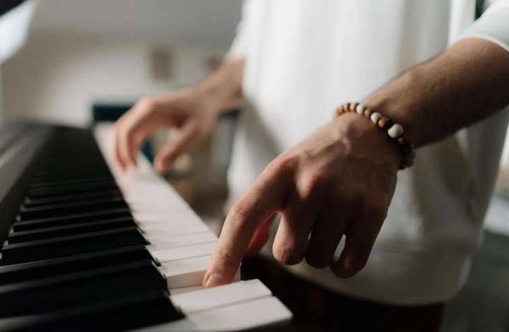 避坑指南｜9款电钢琴实测（500-5000元），雅马哈/费森/卡西欧全涵盖，新手必看！