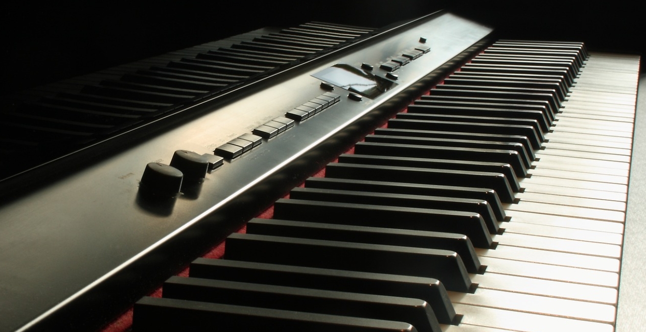 2026学生党便携电钢琴选购指南：500-3000 元实测避坑参考