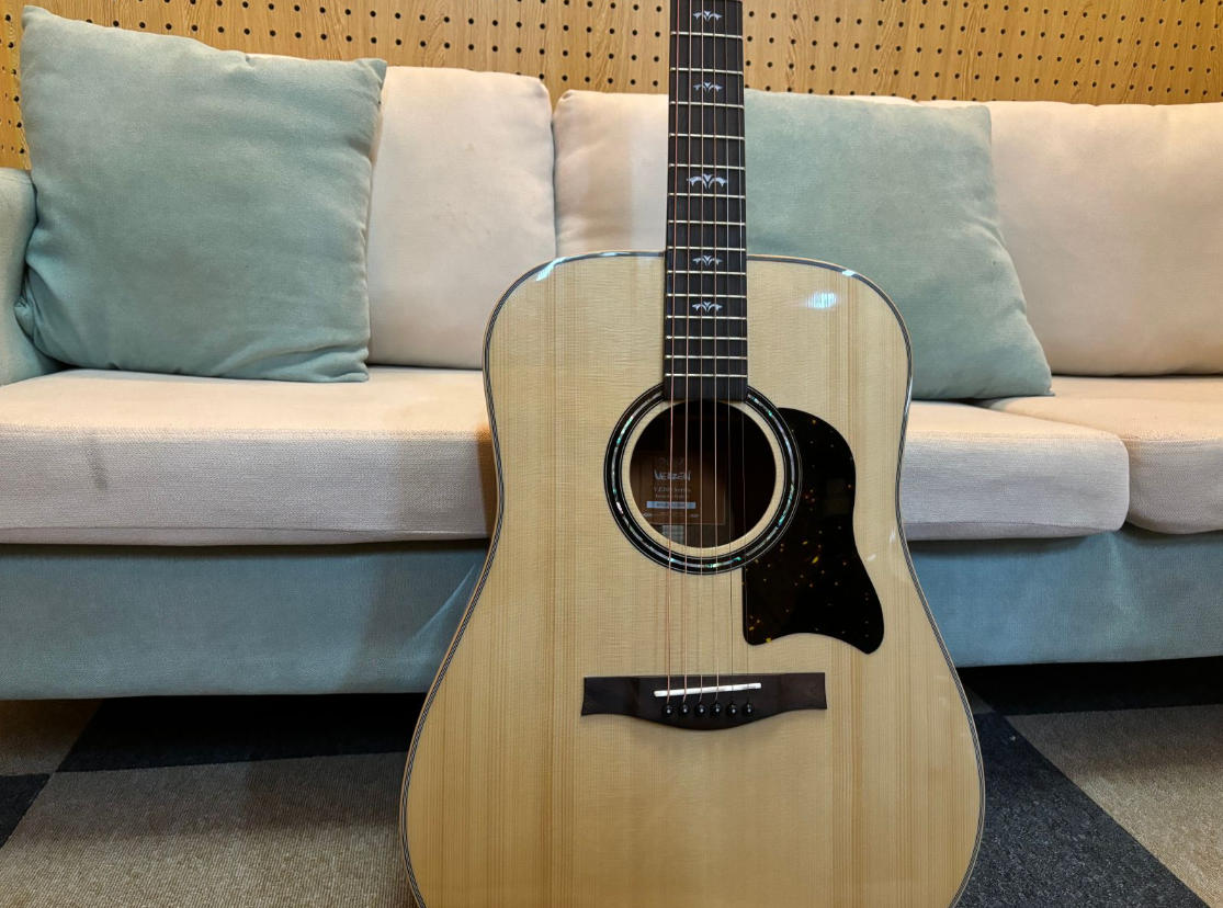 新手吉他选购｜4款入门面单吉他实测，一份实在的选购心得，告诉你哪些值得买、哪些别碰！