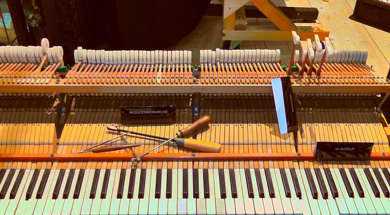 零基础学电钢琴怎么选？2026避坑指南+9款型号横评，预算1k-5k全覆盖