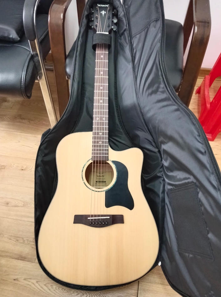 2026 吉他材质怎么选？合板 / HPL / 单板 / 全单区别 + 新手选购指南